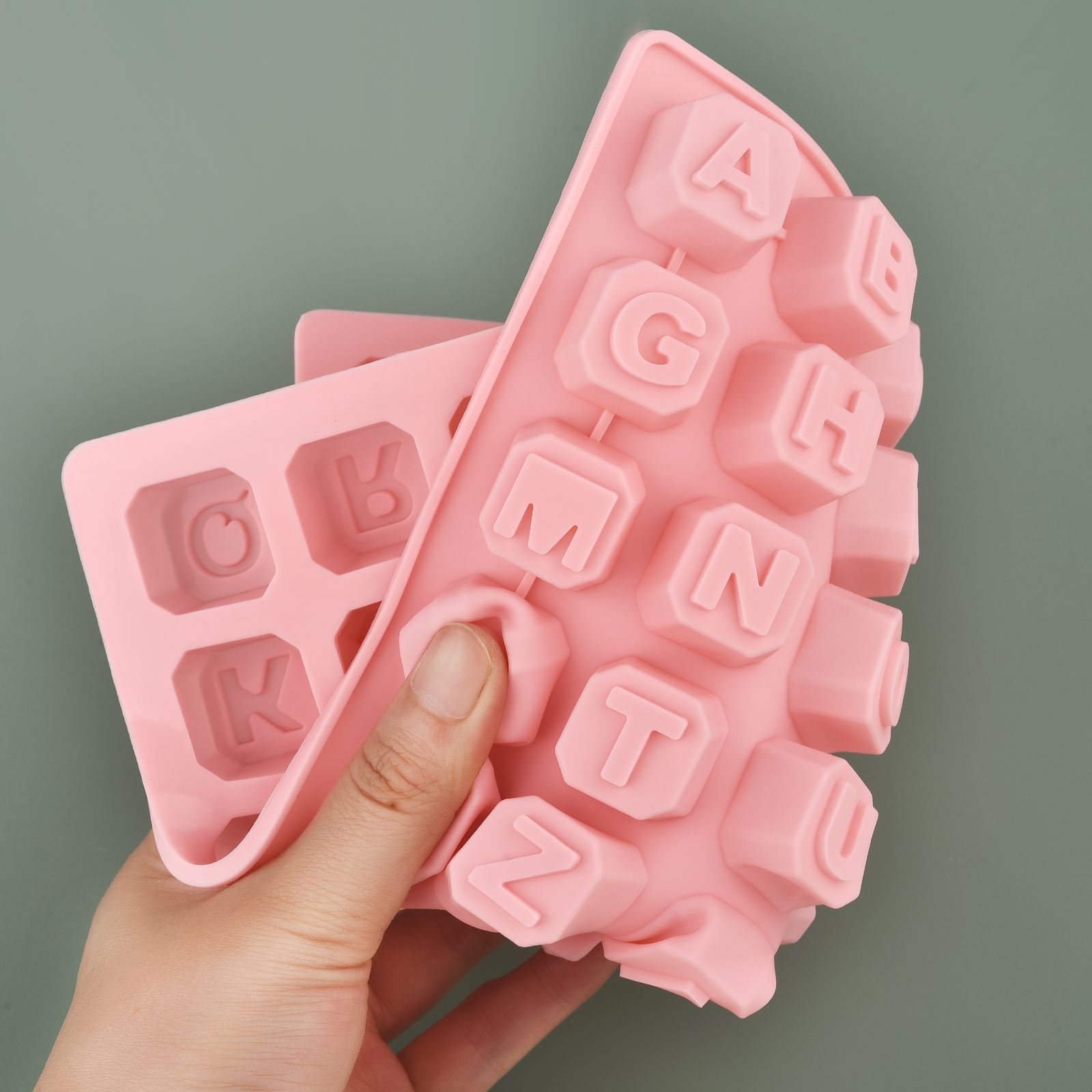 Molde de silicone com 48 letra - Natural Making Soap avaliação e preço