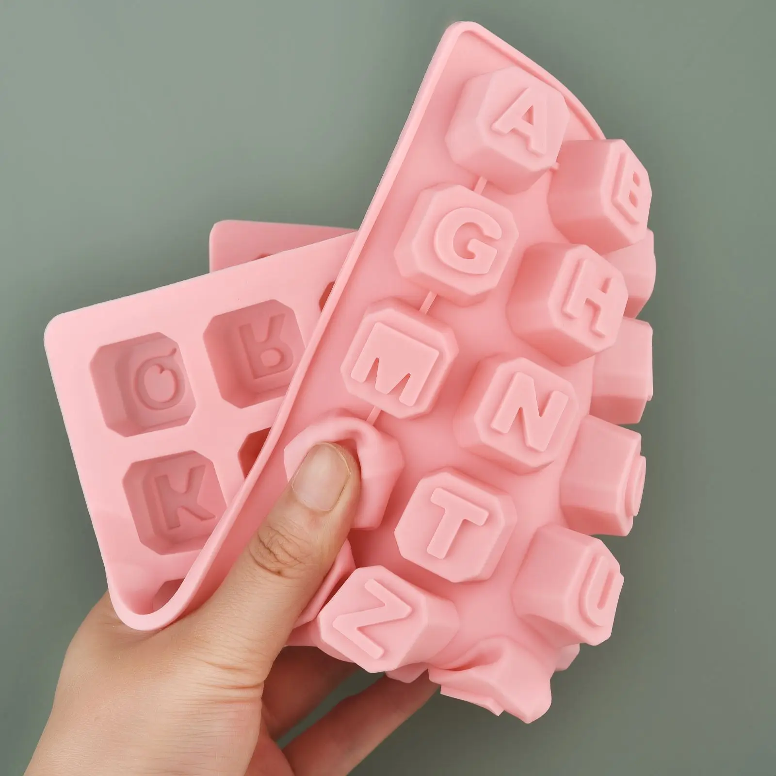 Molde de silicone com 48 letra - Natural Making Soap avaliação e preço